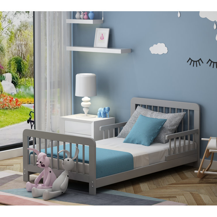 Harriet Bee Boje Toddler Solid Wood Platforms Bed and Mattress by